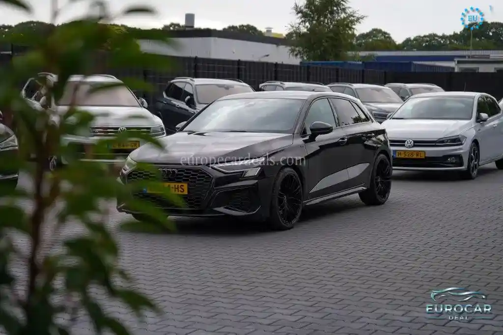 Mercedes-Benz C 63 AMG