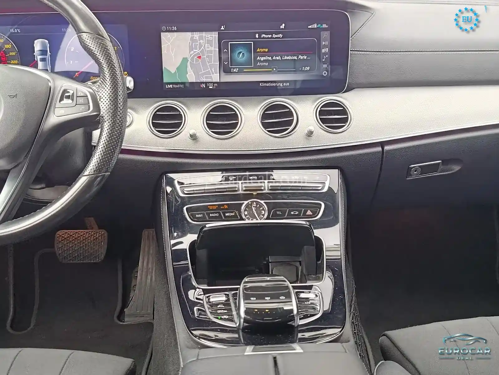 Mercedes-Benz E 200