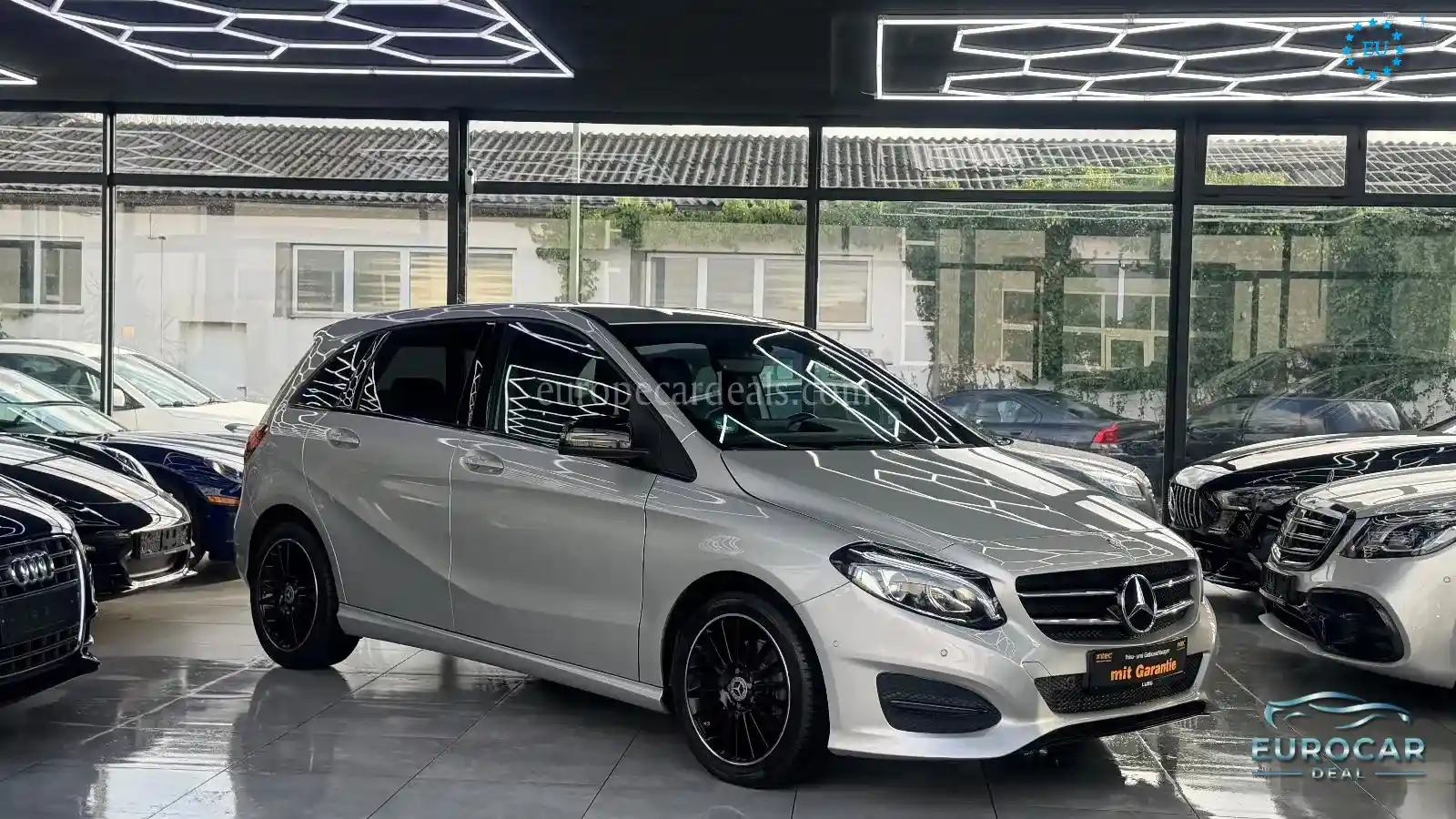 Mercedes-Benz B 180