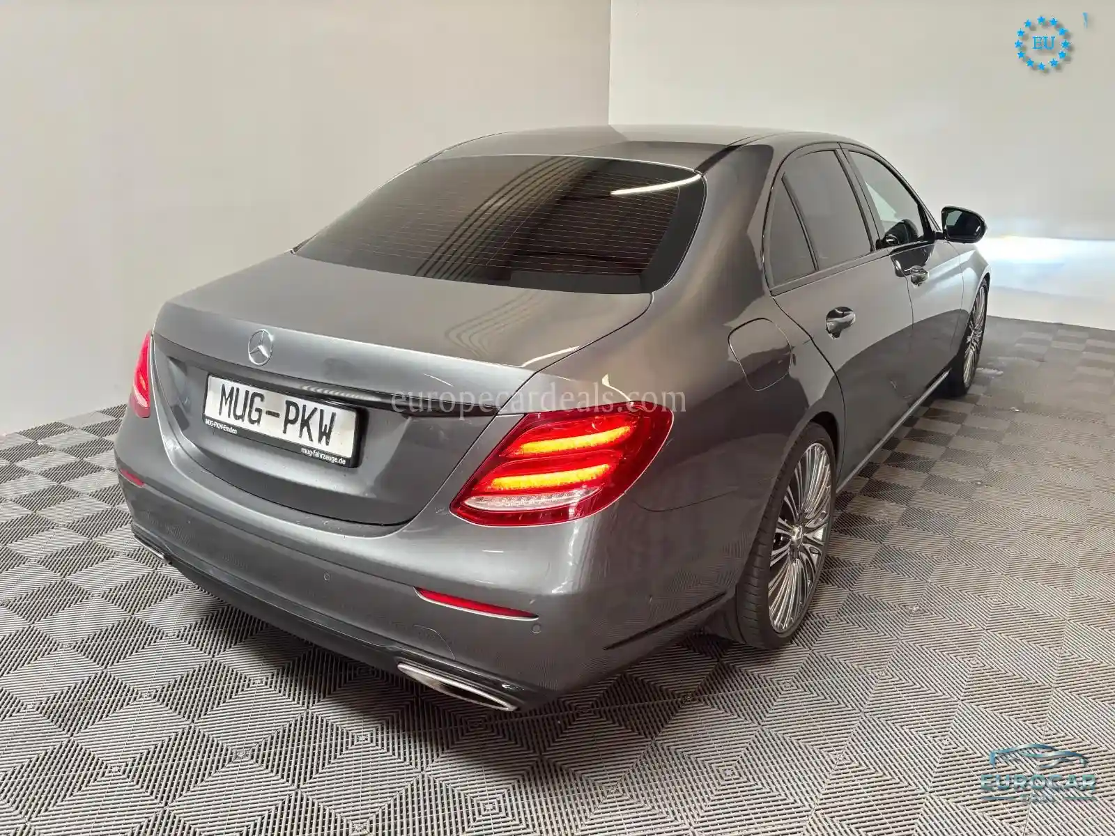 Mercedes-Benz E 300