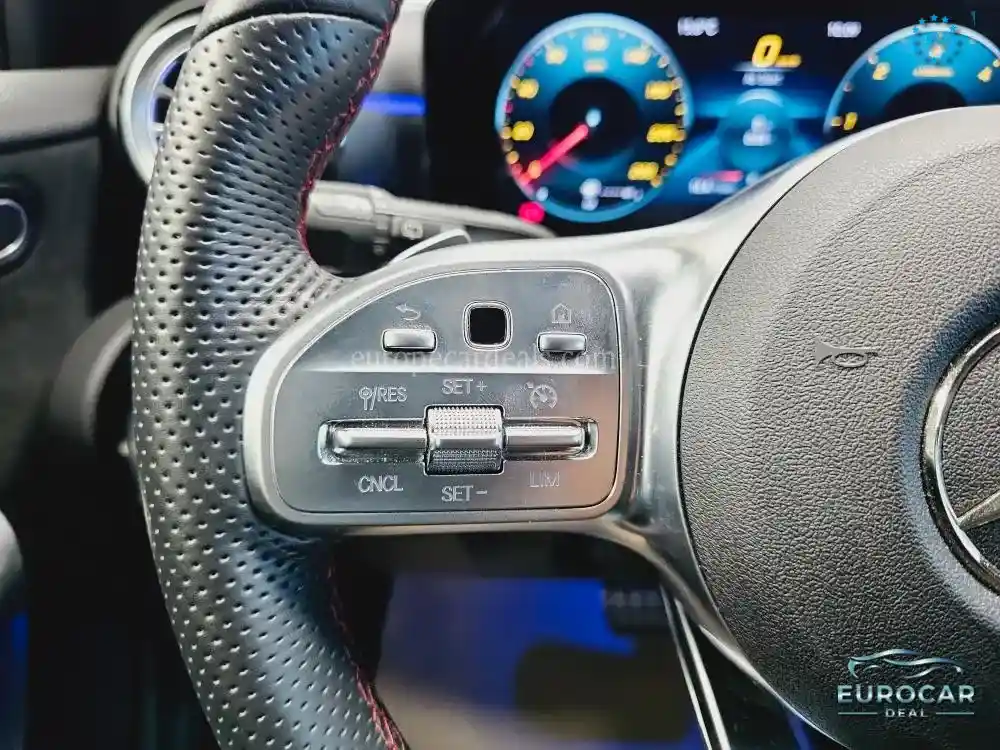 Mercedes-Benz A 220