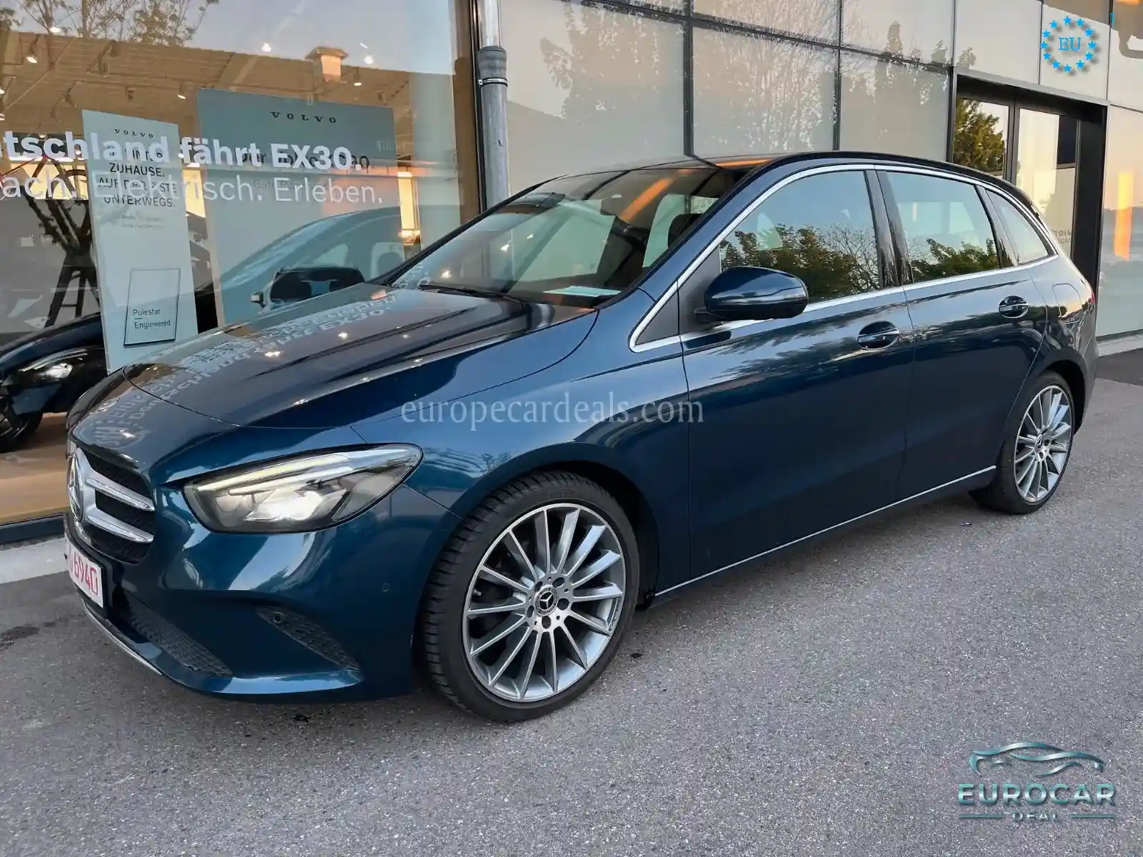 Mercedes-Benz B 180