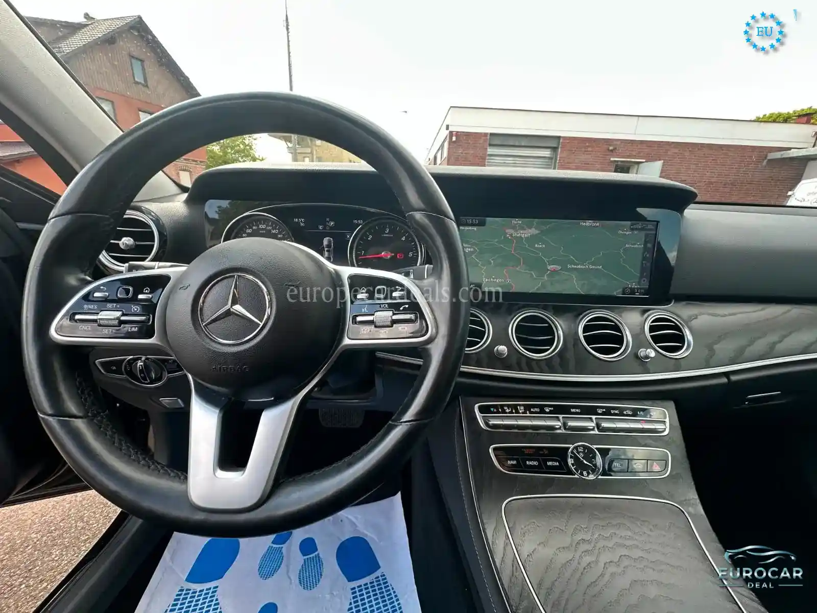 Mercedes-Benz E 220
