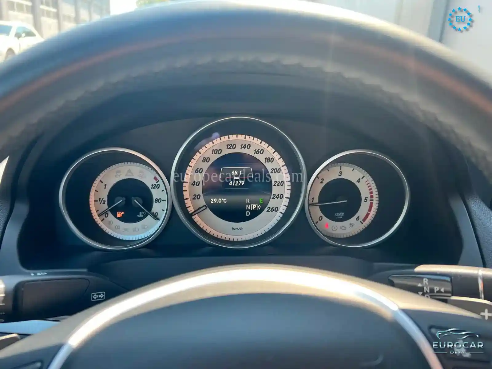Mercedes-Benz E 220
