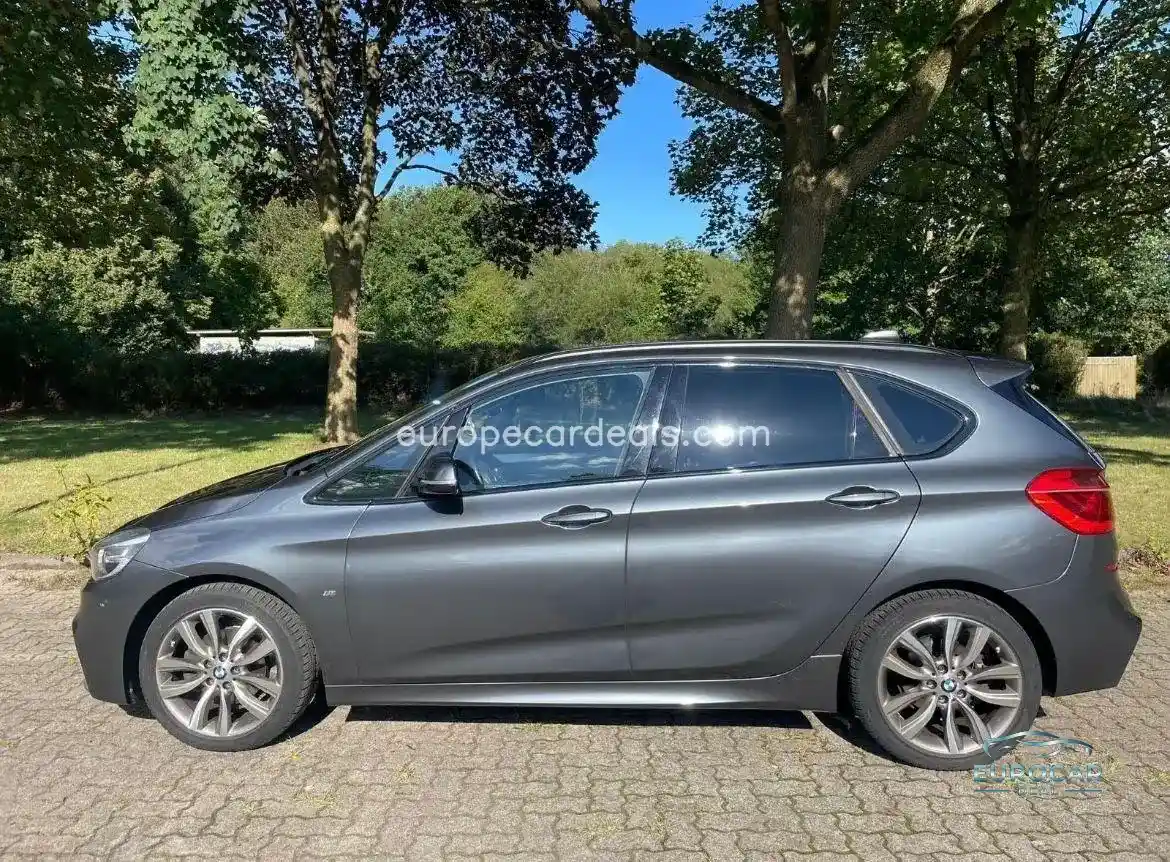 BMW 218
