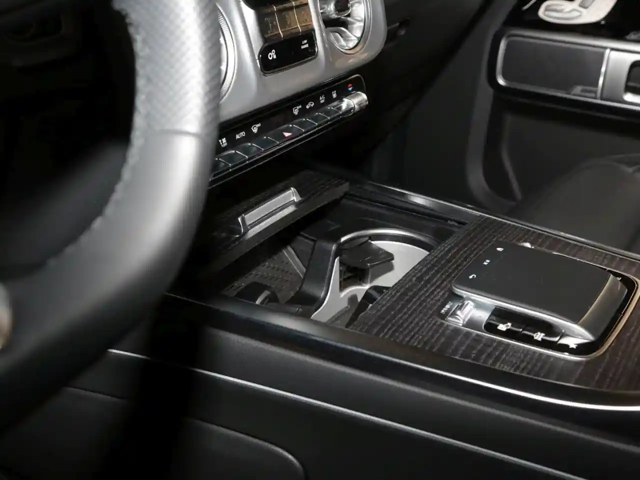 Mercedes-Benz G 500