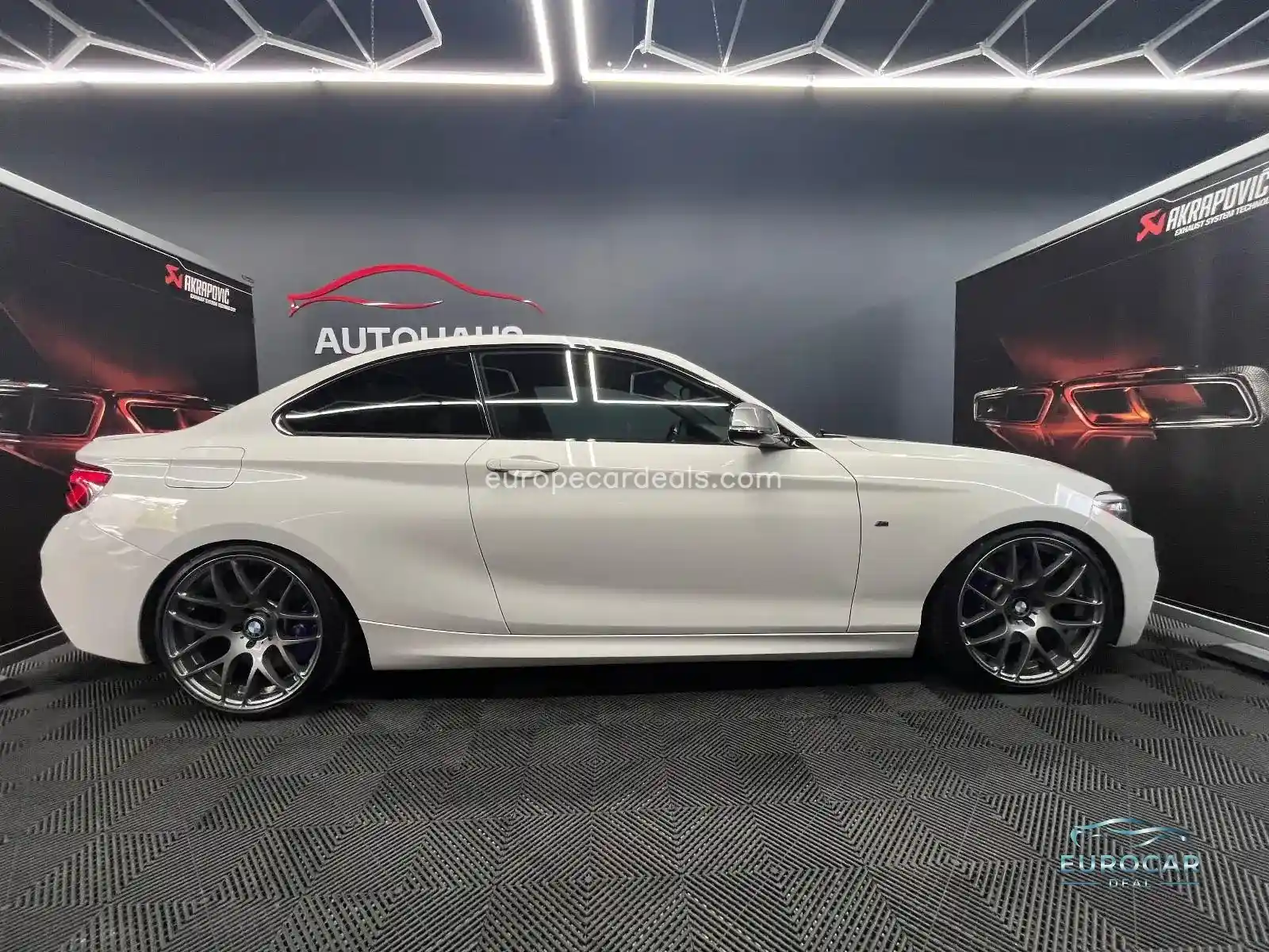 BMW M240i