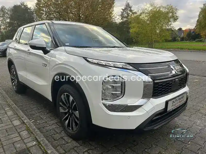 Mitsubishi Plug-in Hybrid Outlander