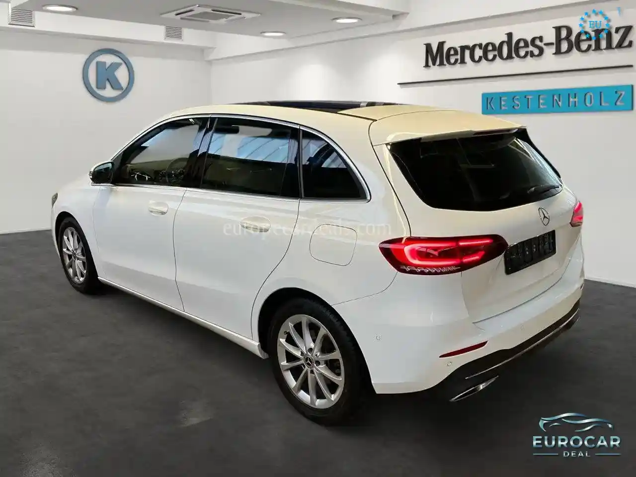 Mercedes-Benz B 180
