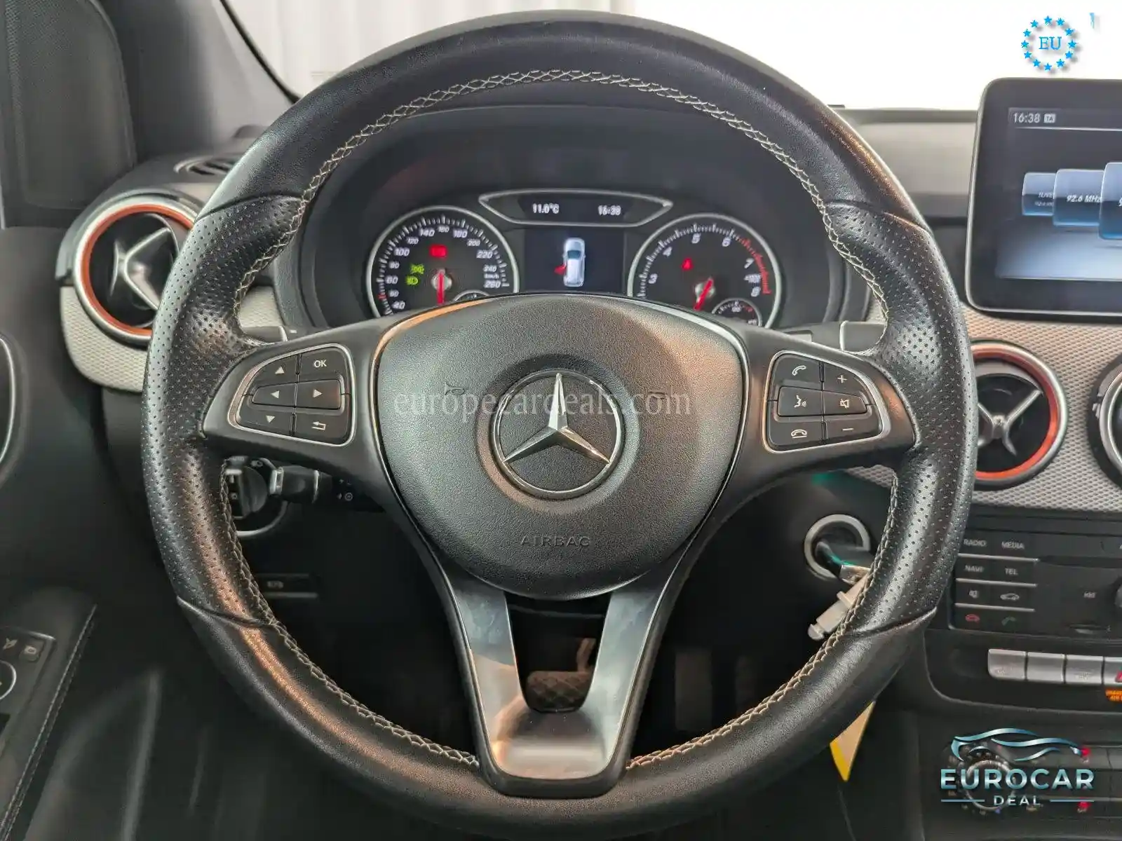 Mercedes-Benz B 180