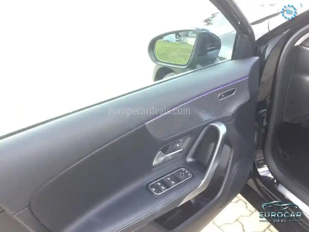 Mercedes-Benz A 220