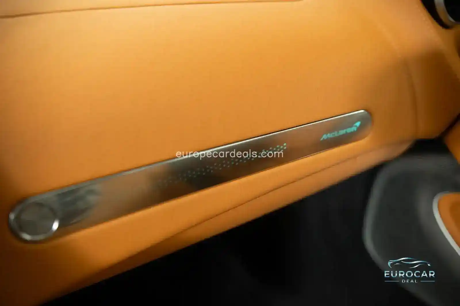 McLaren GT