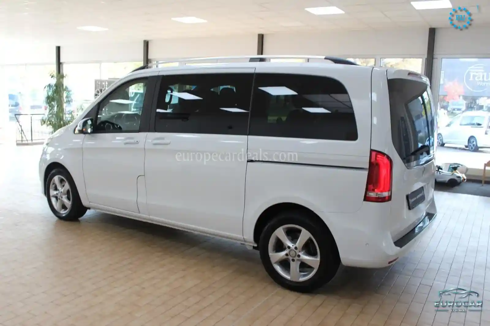 Mercedes-Benz V 250