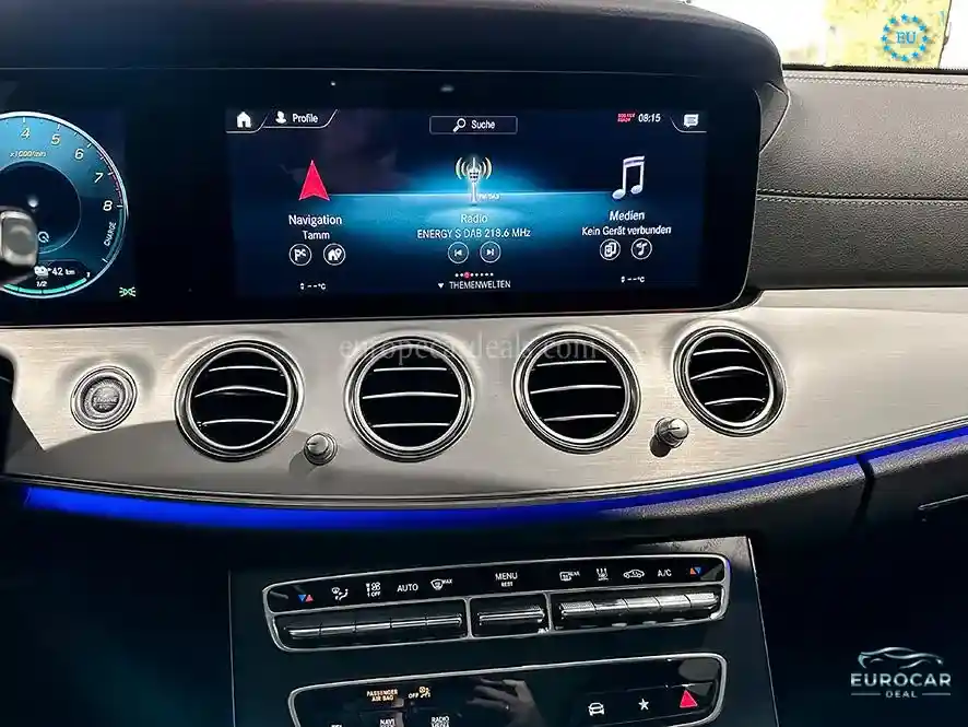 Mercedes-Benz E 300