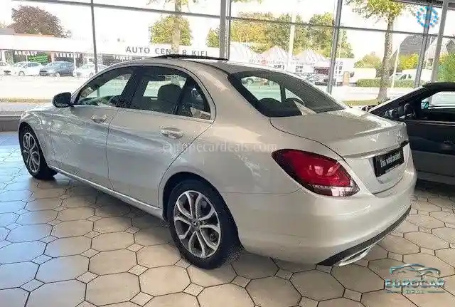 Mercedes-Benz C 180