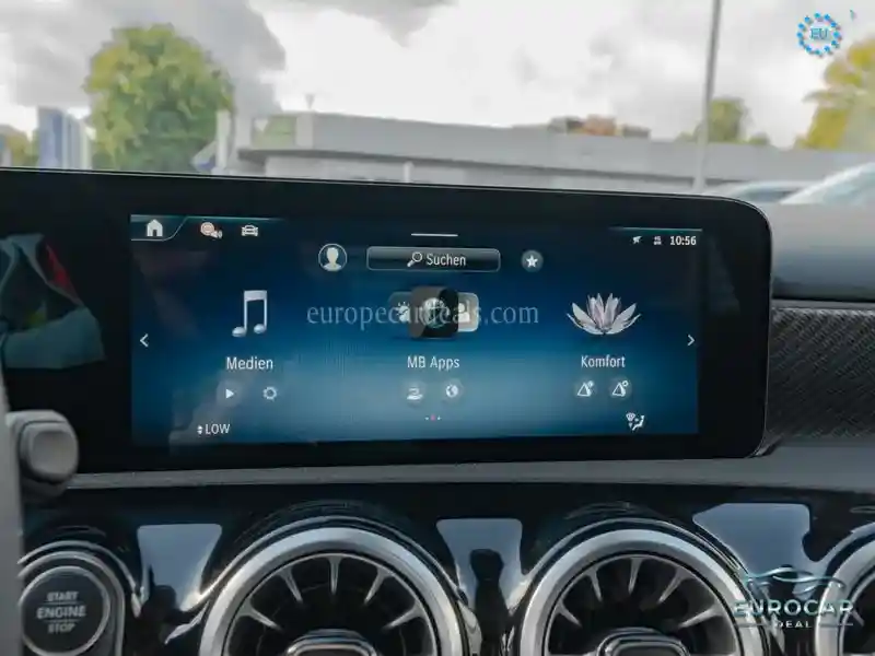 Mercedes-Benz A 220