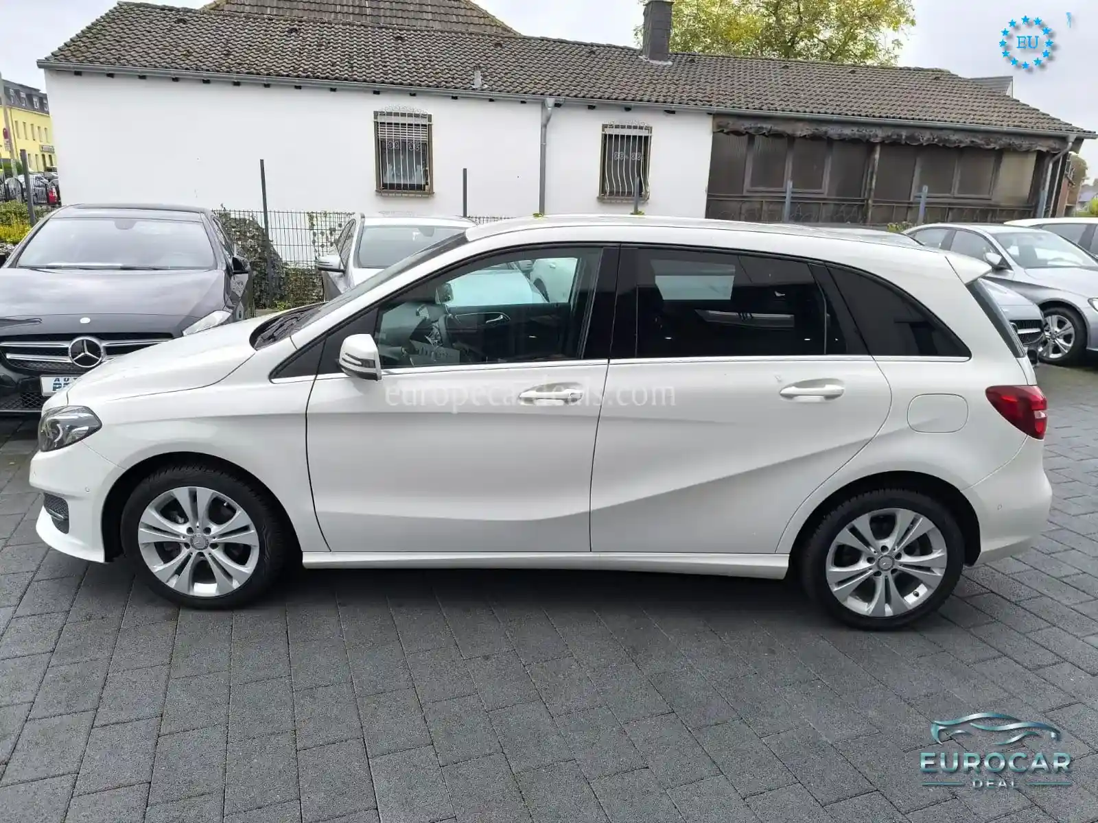 Mercedes-Benz B 180