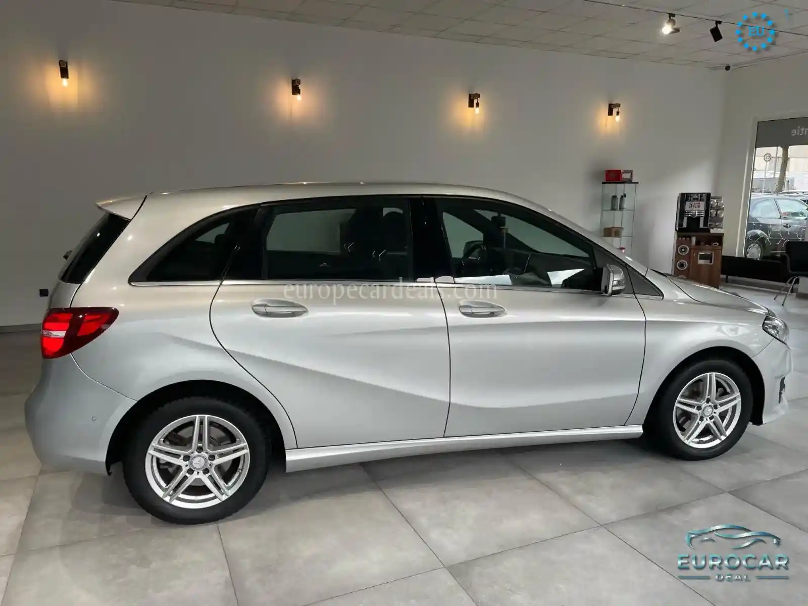 Mercedes-Benz B 220