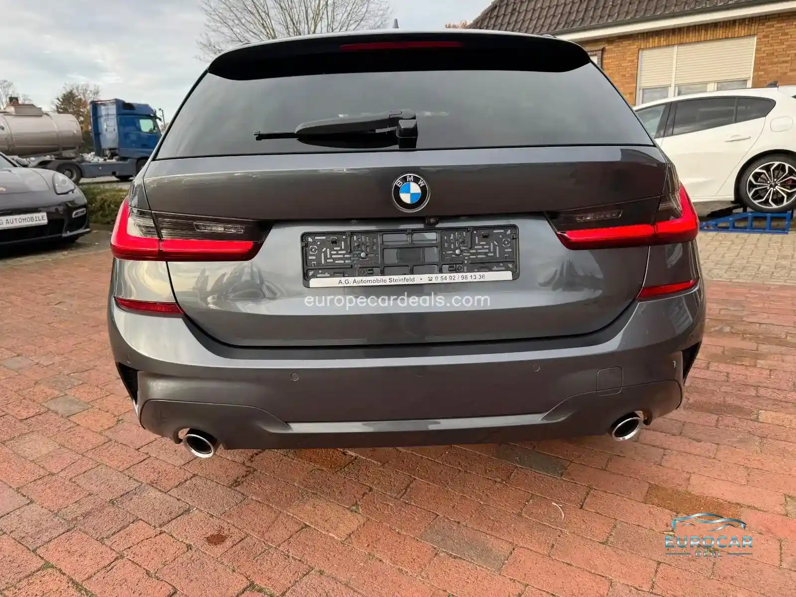 BMW 320