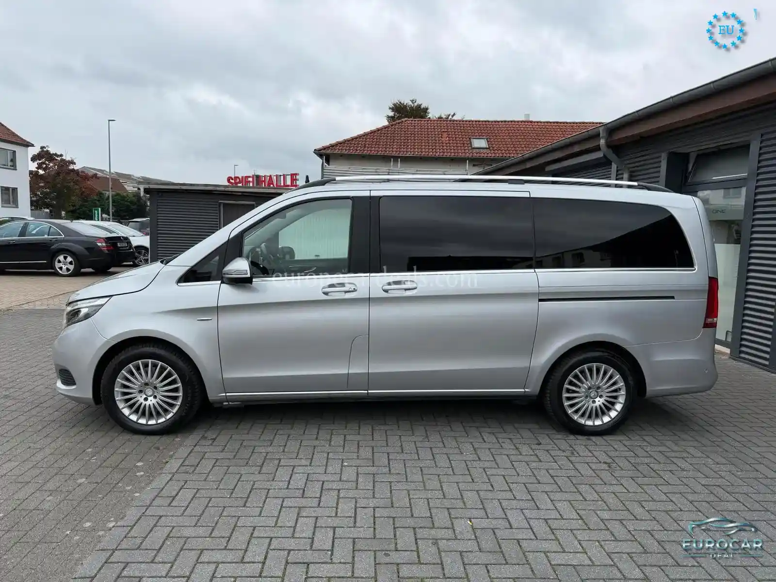 Mercedes-Benz V 250