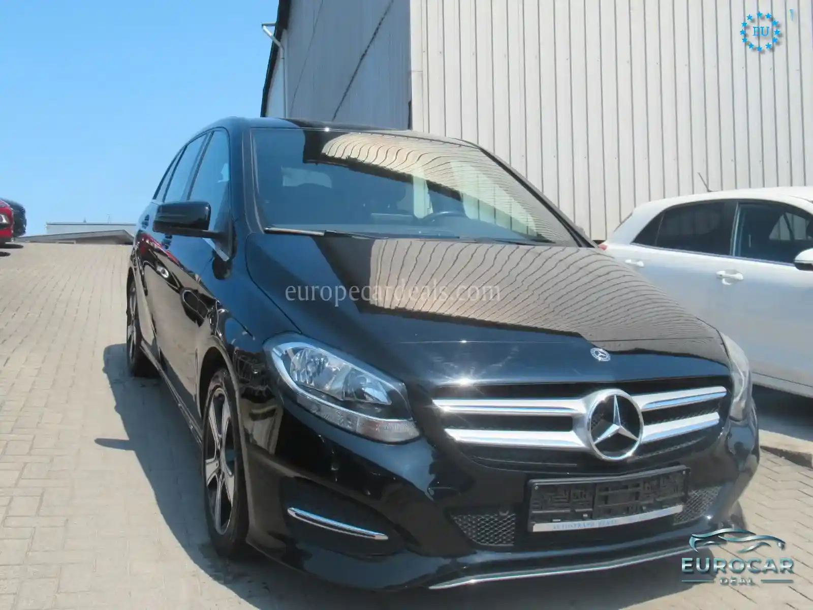Mercedes-Benz B 180