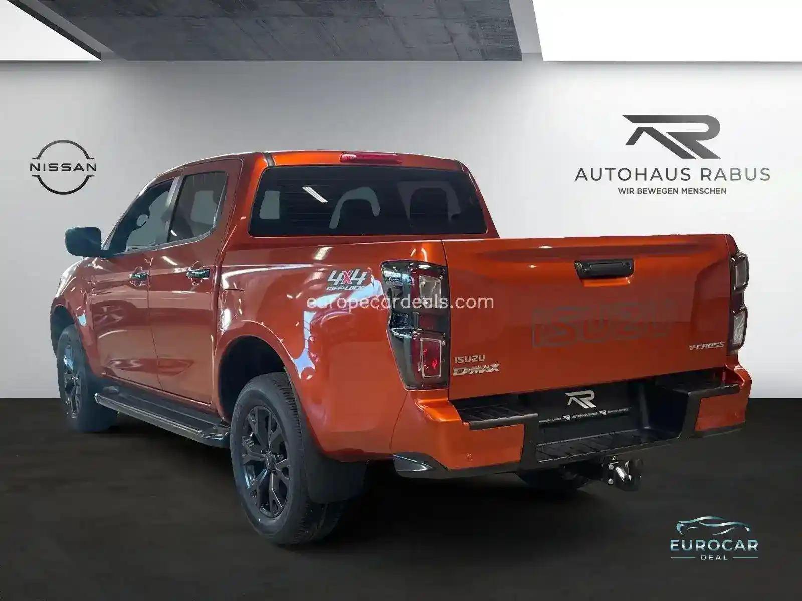DoubleCab 4WD AT V-Cross Kam SHZ AHK Apple