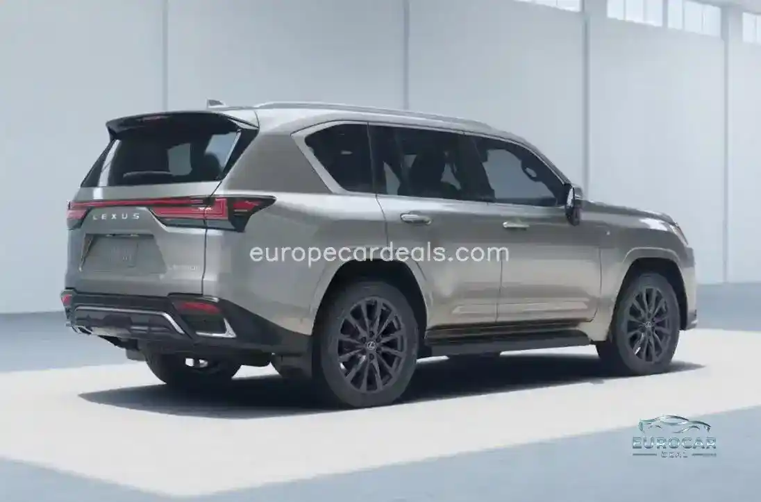 Lexus LX 700