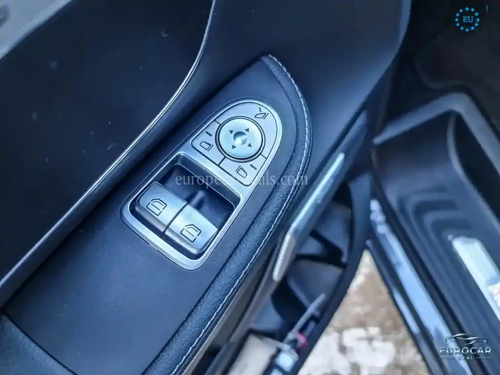 Mercedes-Benz V 250