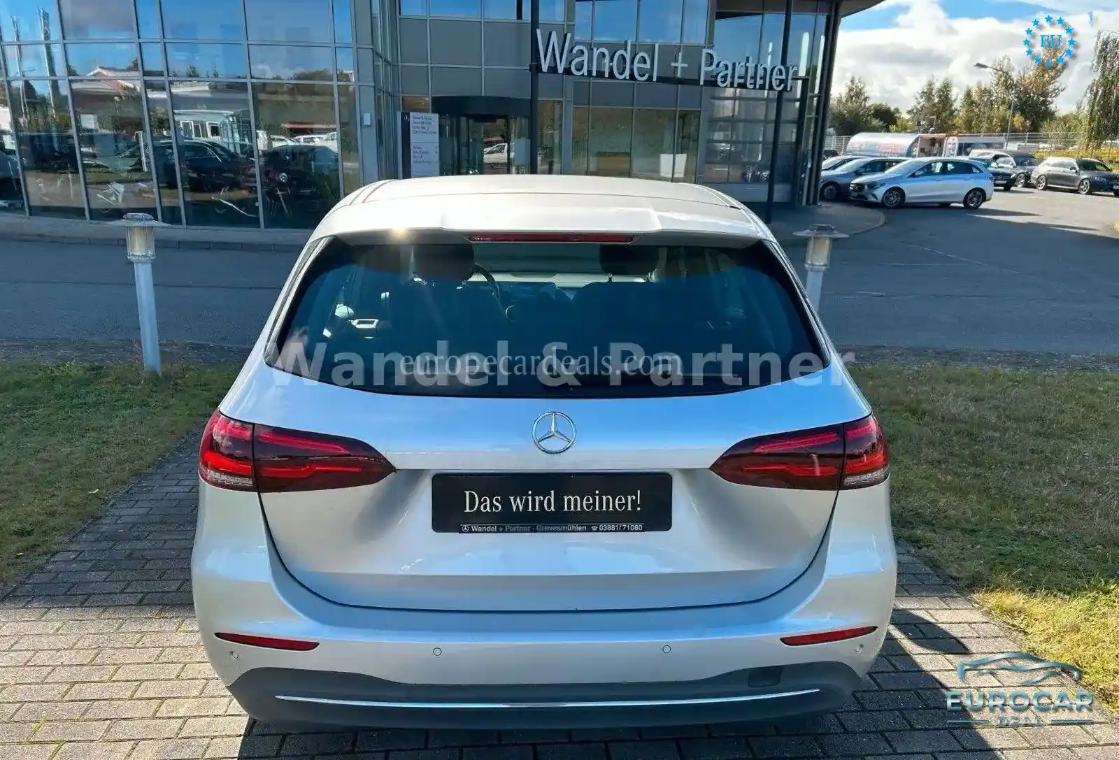 Mercedes-Benz B 180