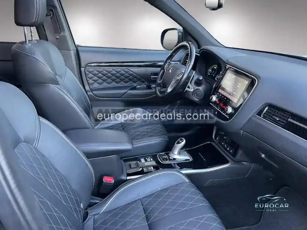 Mitsubishi Plug-in Hybrid Outlander
