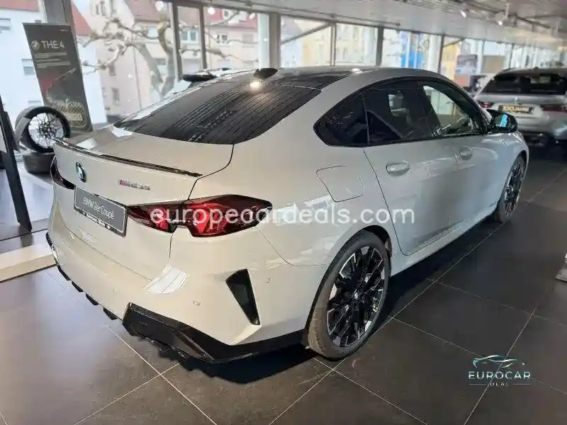BMW M235