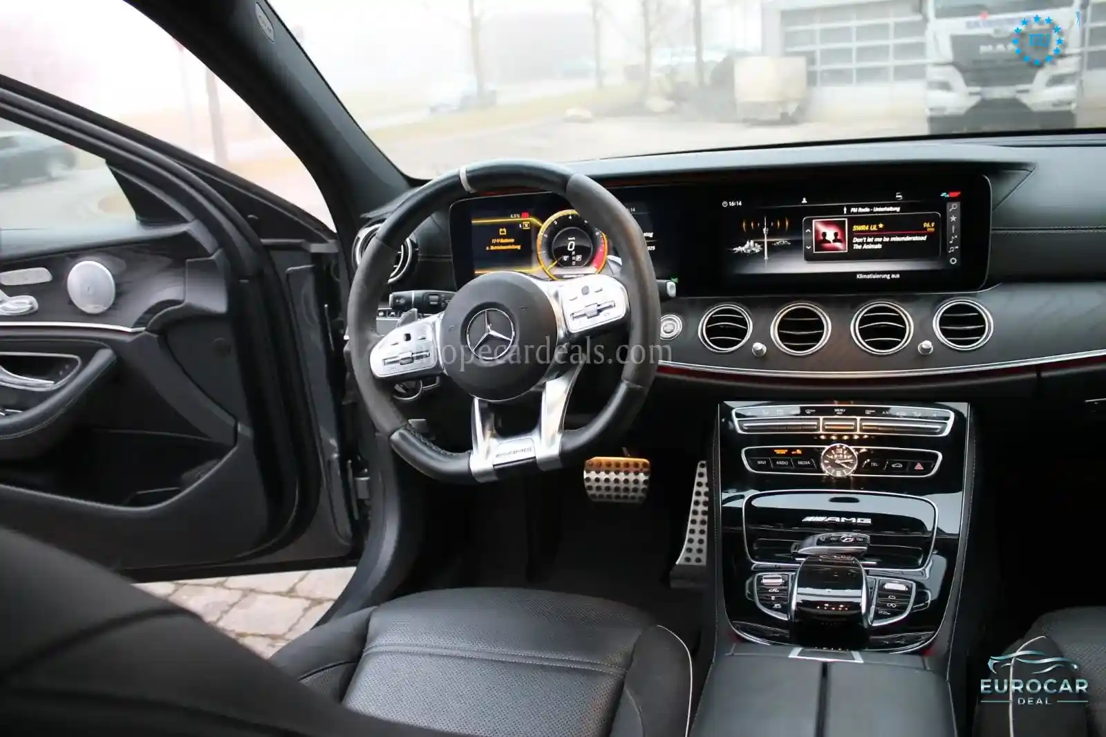 Mercedes-Benz E 63 AMG