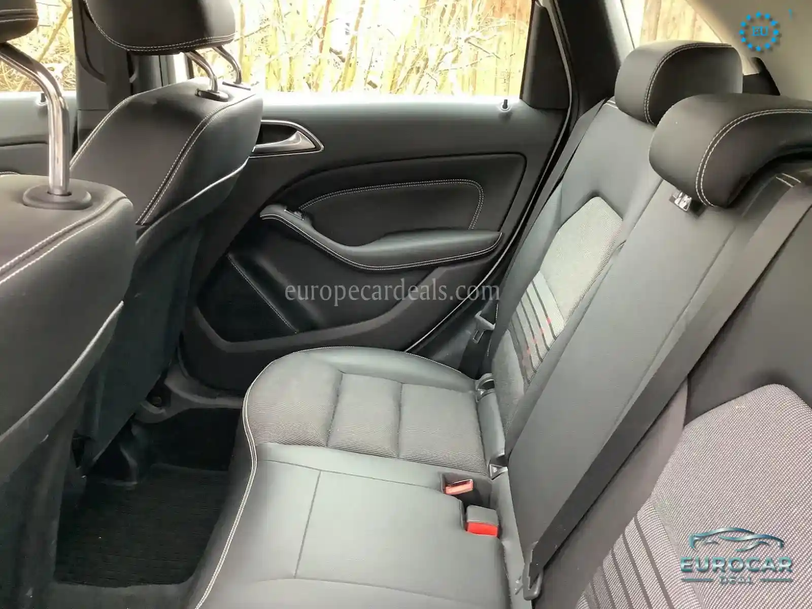 Mercedes-Benz B 180
