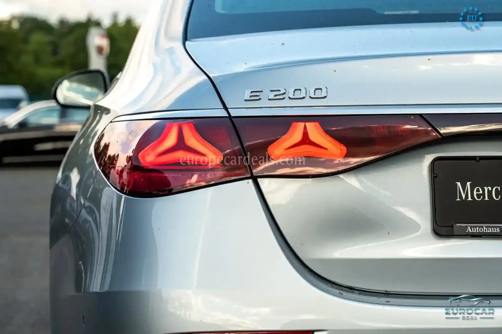 Mercedes-Benz E 200