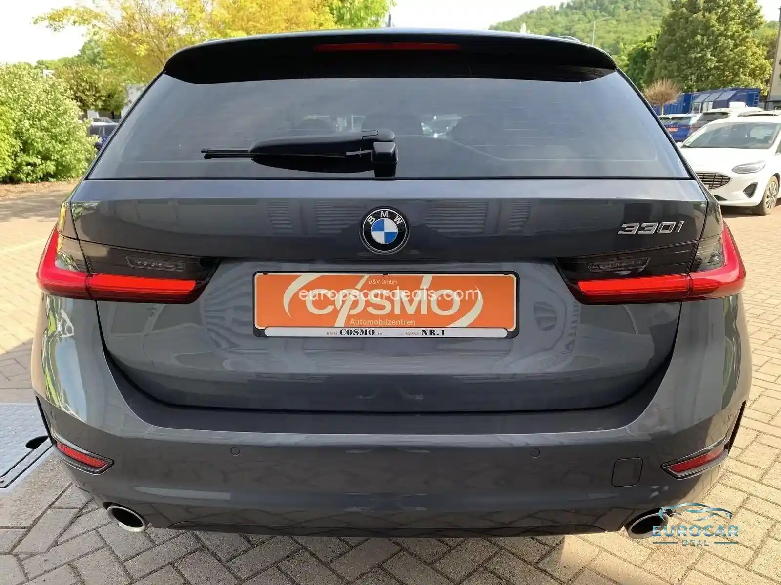 BMW 330