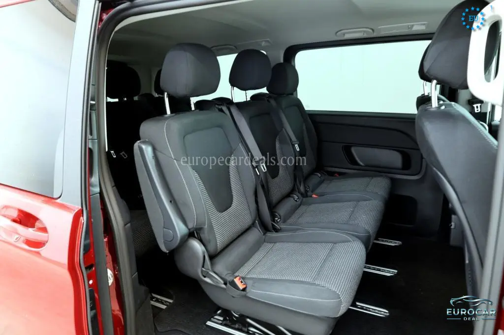 Mercedes-Benz V 220