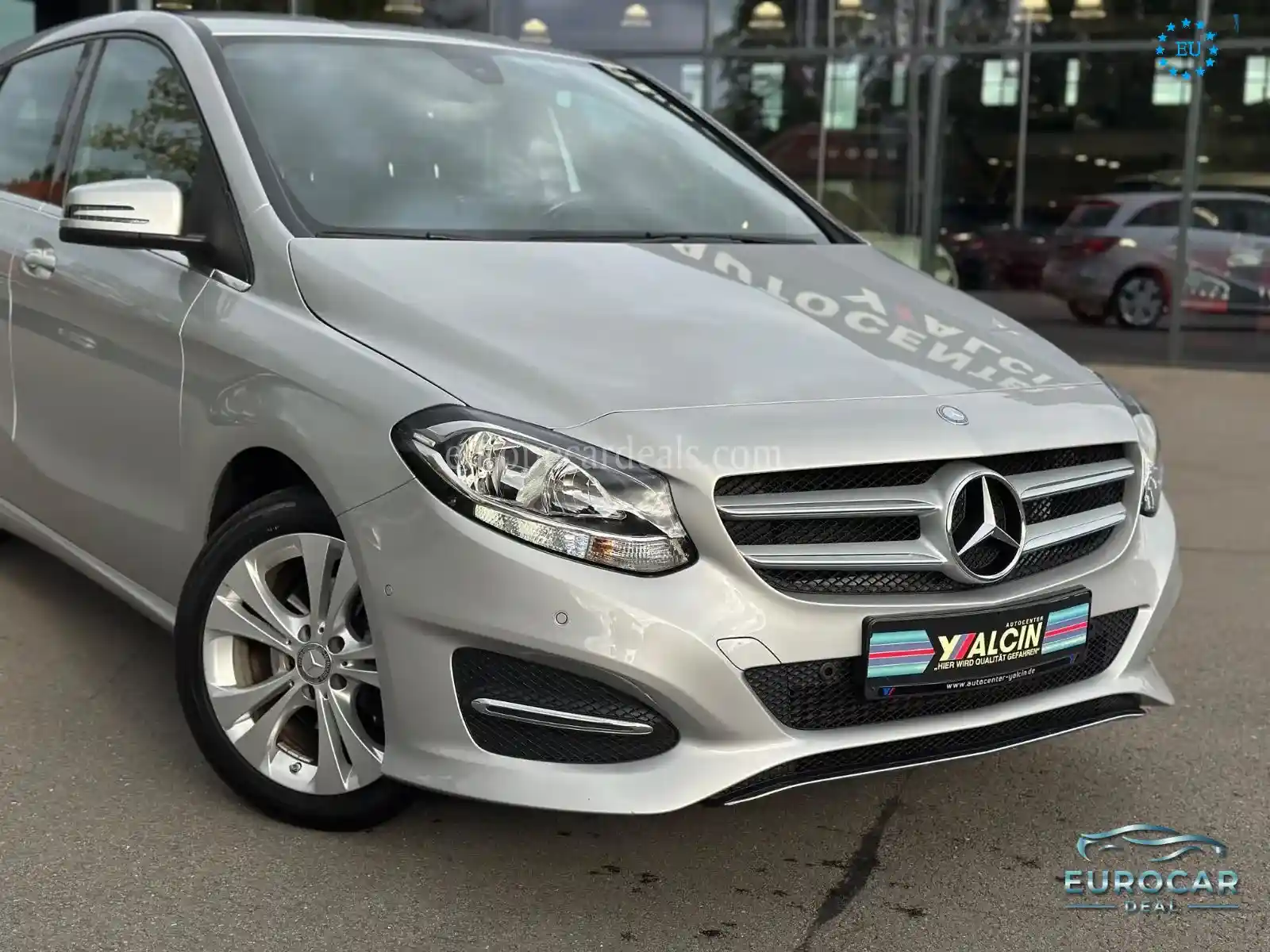 Mercedes-Benz B 180