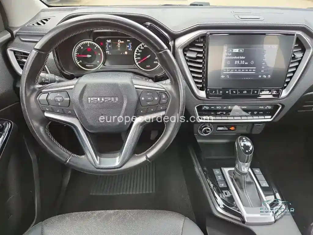 Space Cab 4WD LSE,3,5T,AHK,LUFT,LED,KAMERA