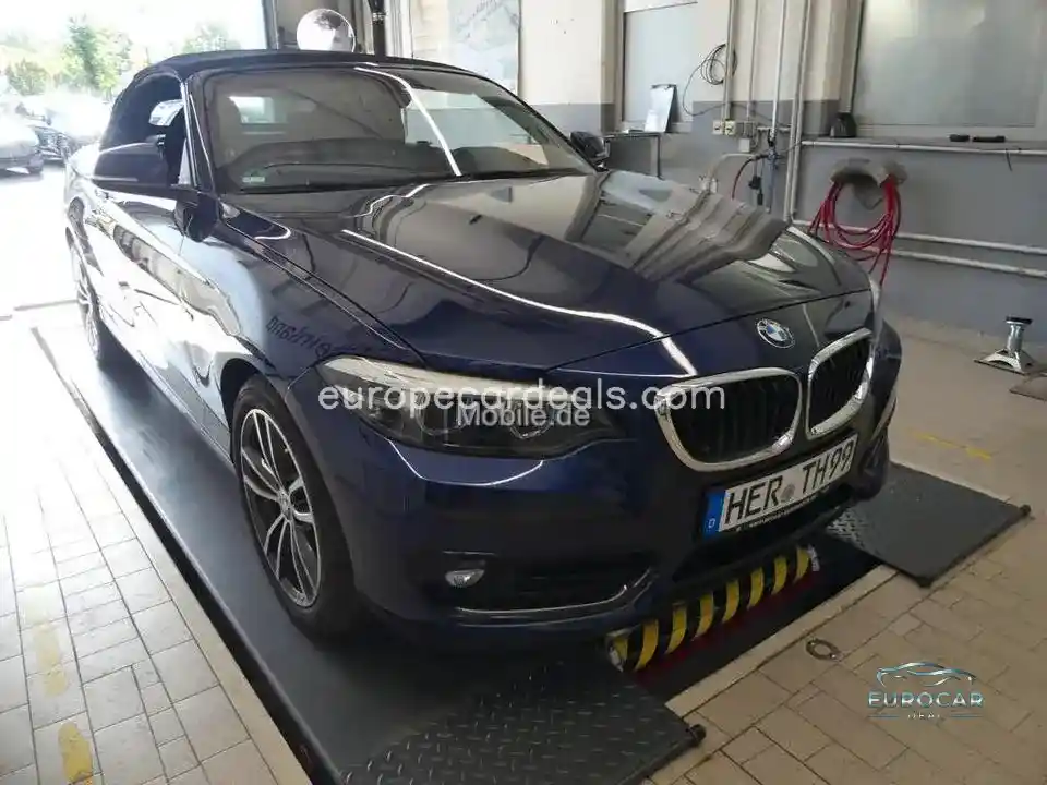 BMW 218