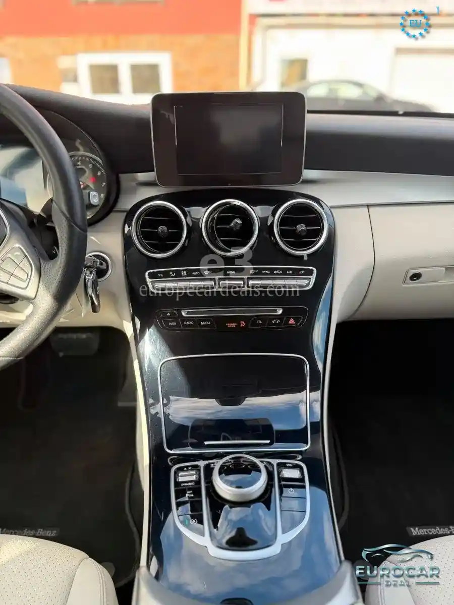 Mercedes-Benz C 200