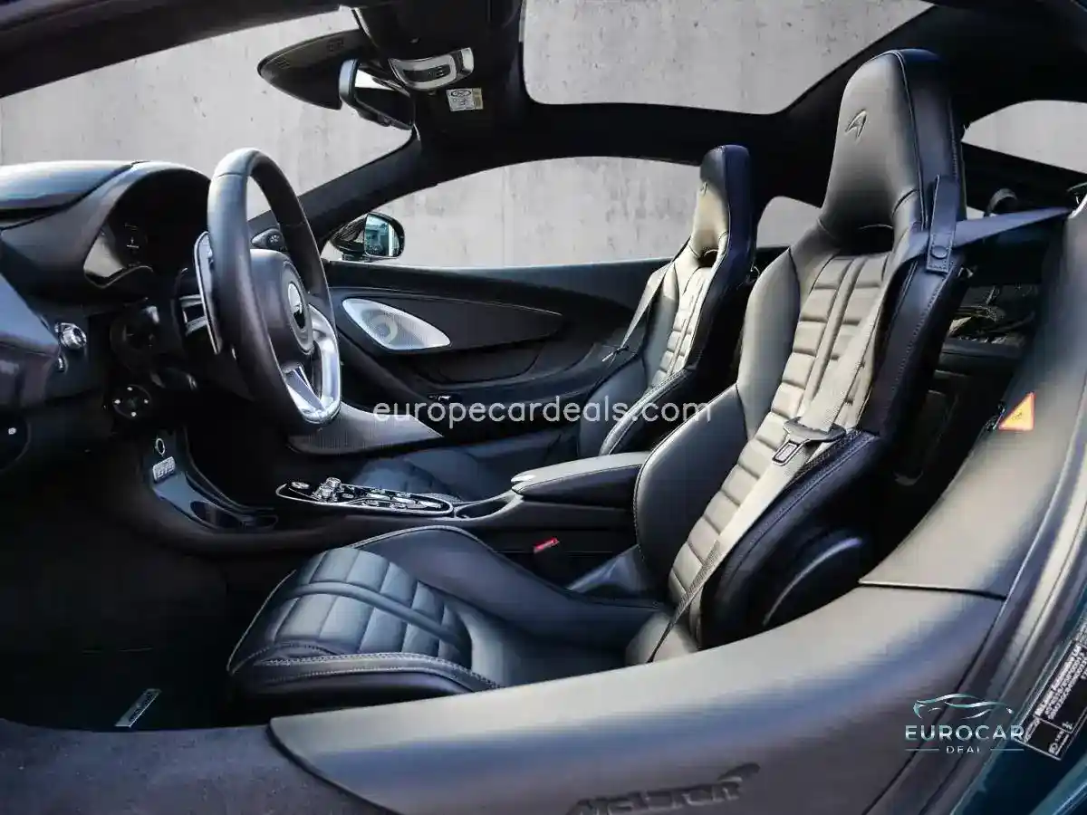 McLaren GTS