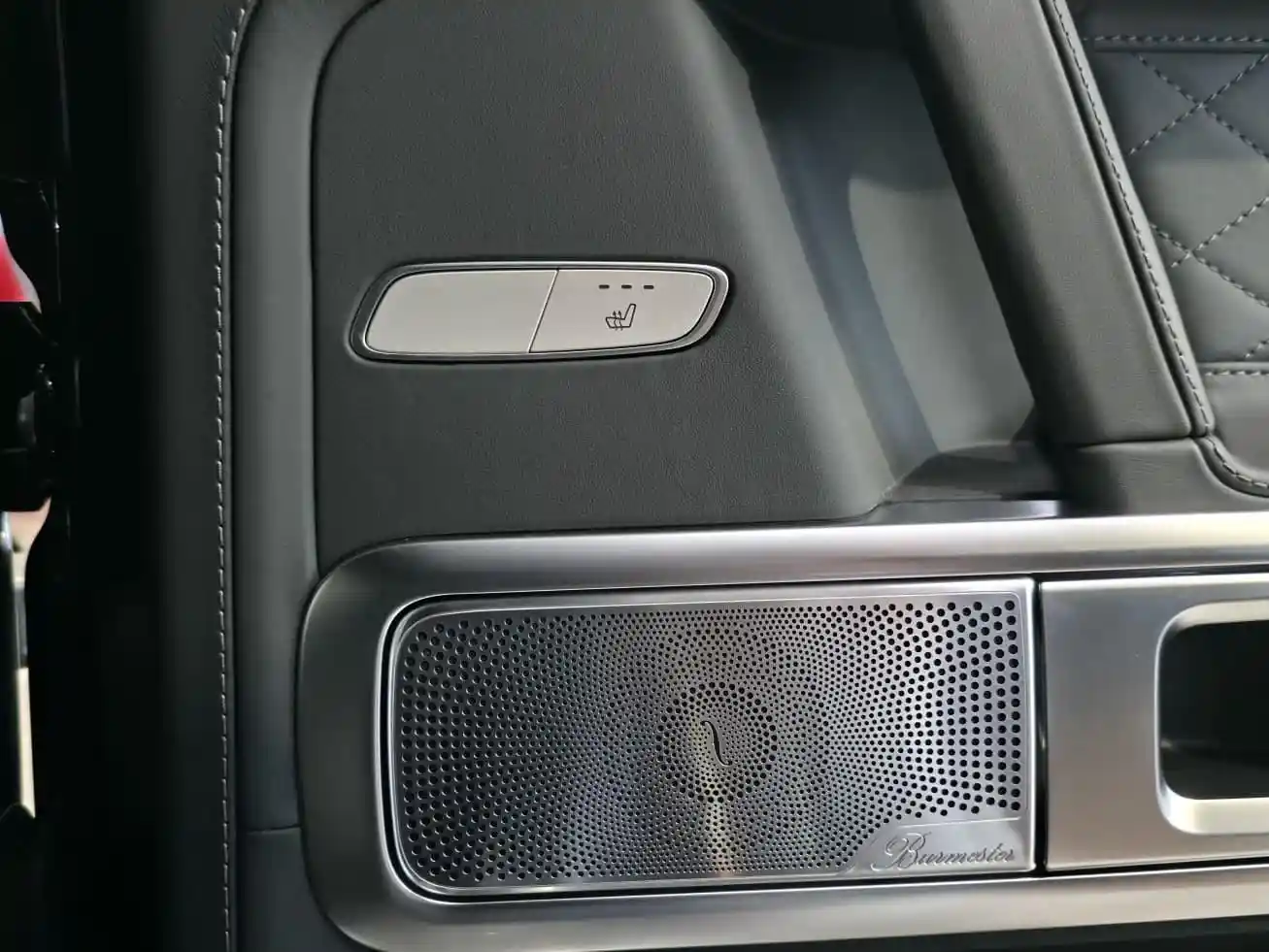 Mercedes-Benz G 500