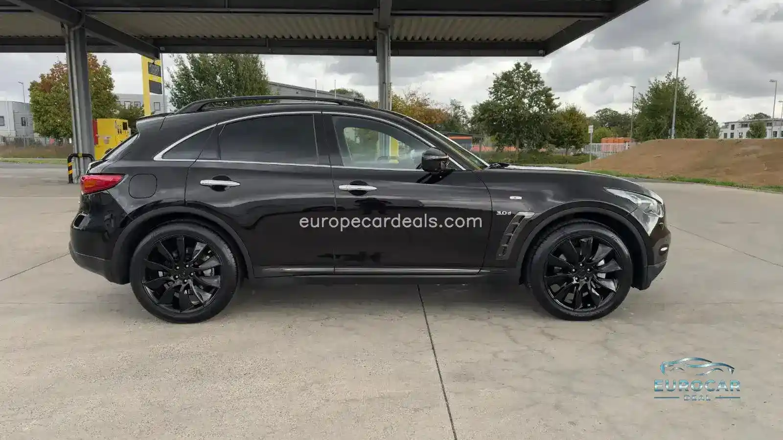 Infiniti QX70