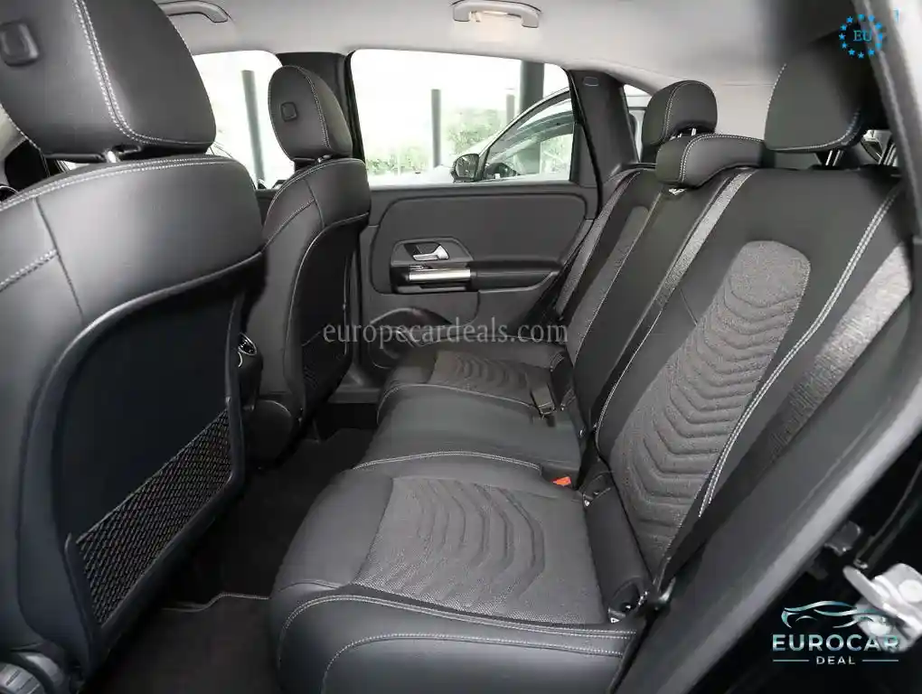 Mercedes-Benz B 180