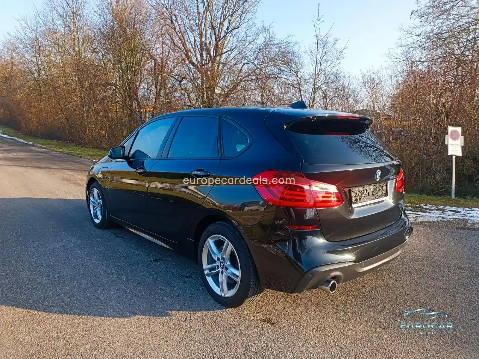BMW 225