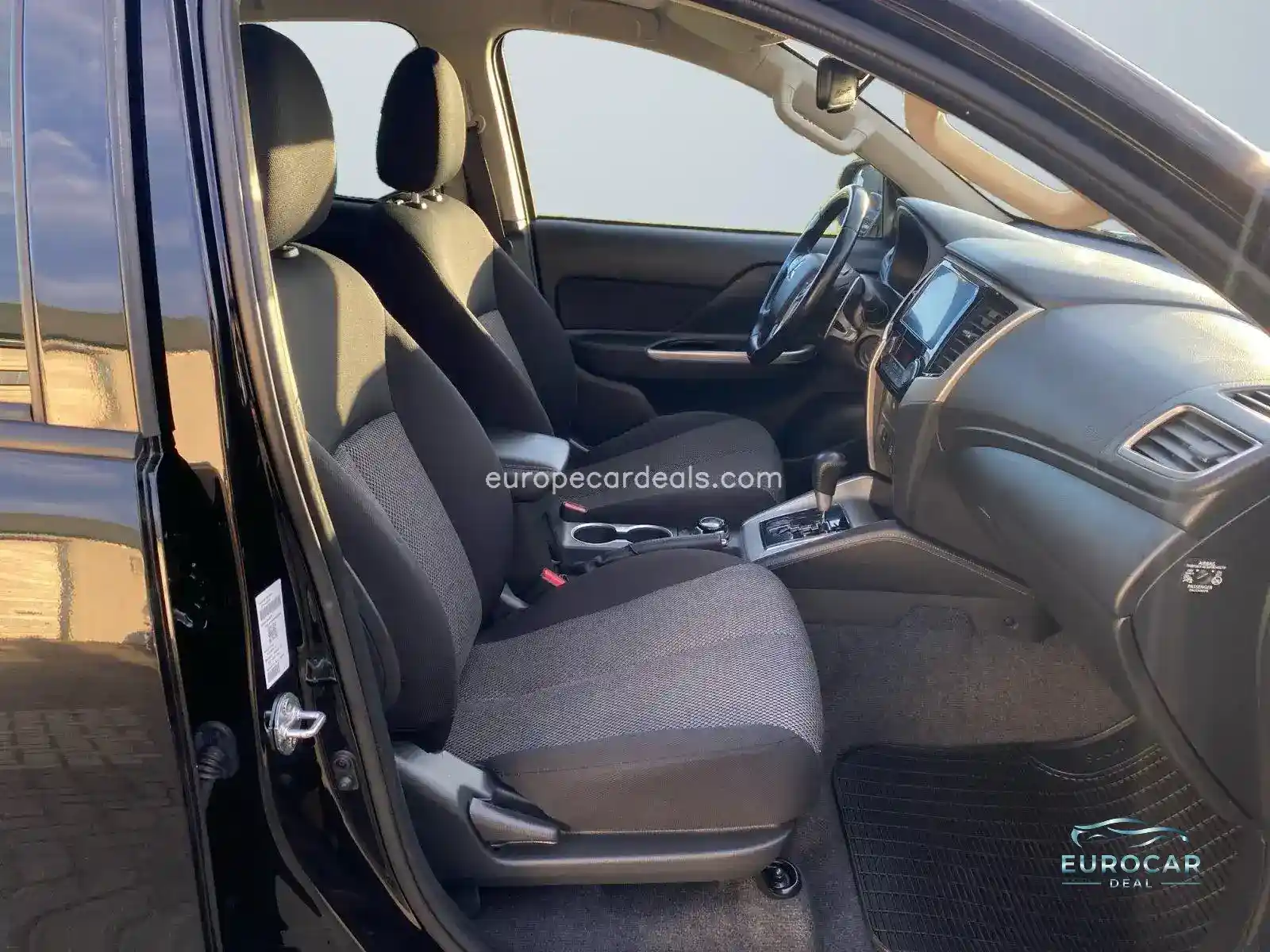 Mitsubishi L200