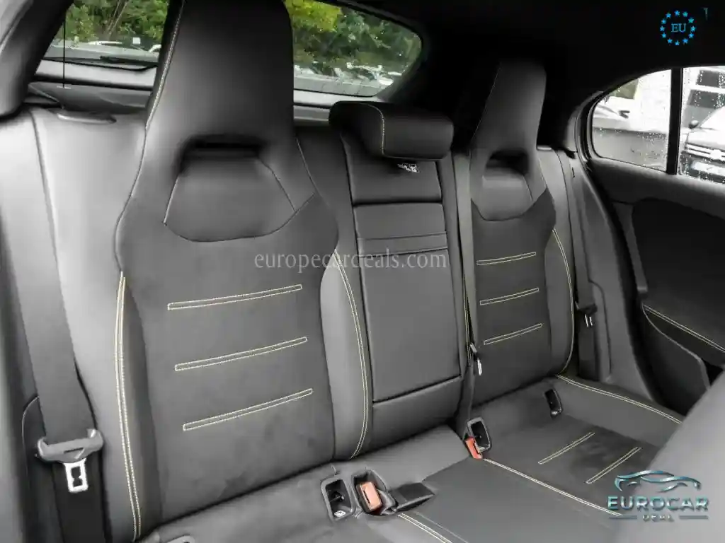 Mercedes-Benz A 45 AMG
