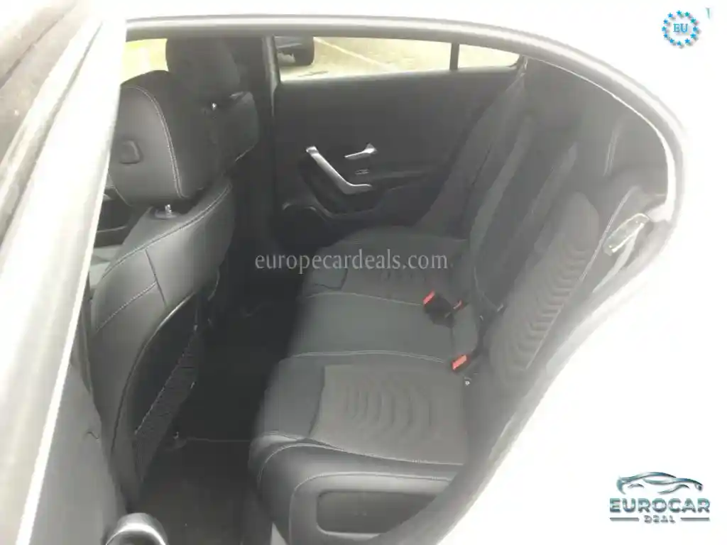 Mercedes-Benz A 220