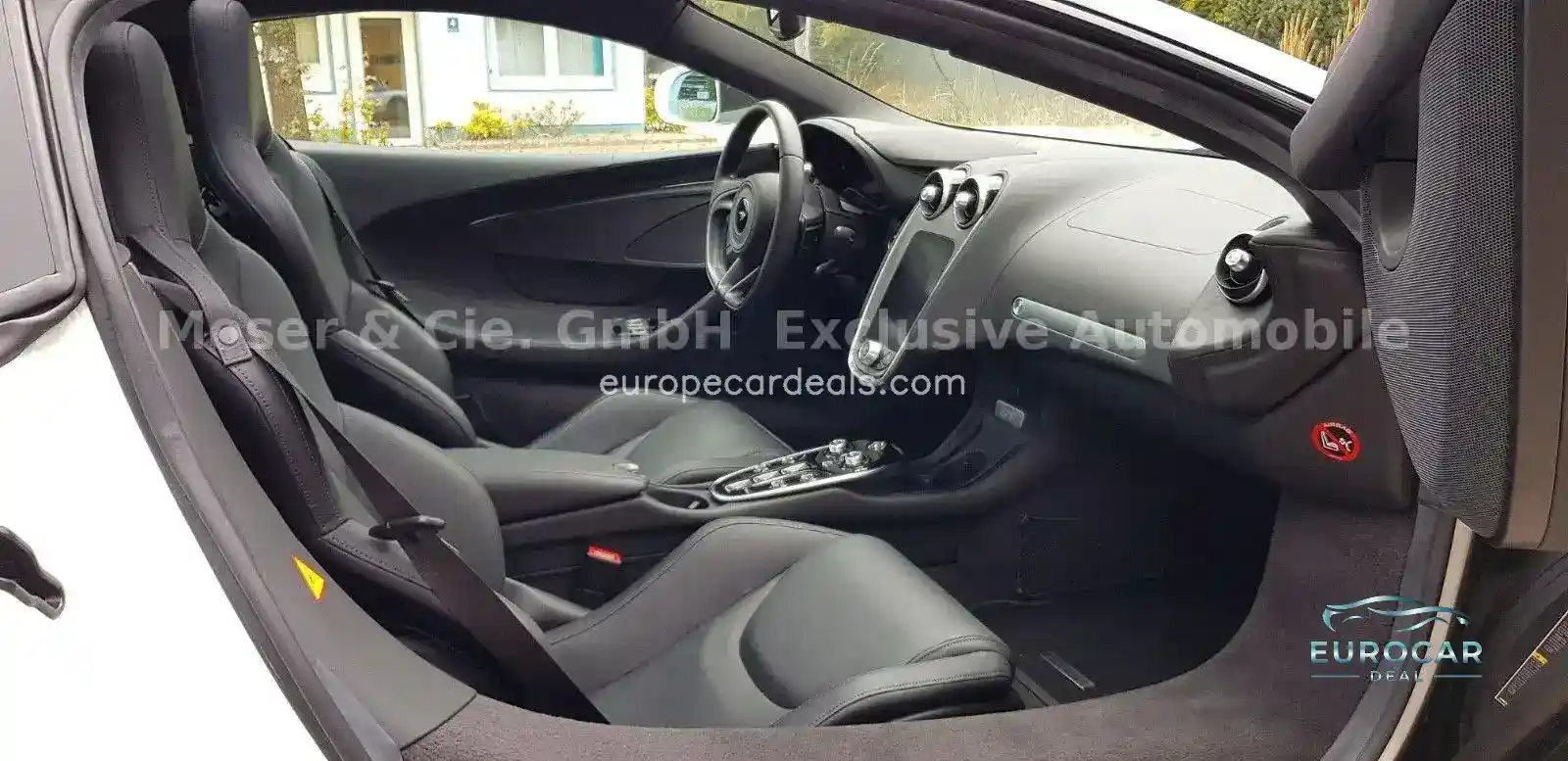 McLaren GT