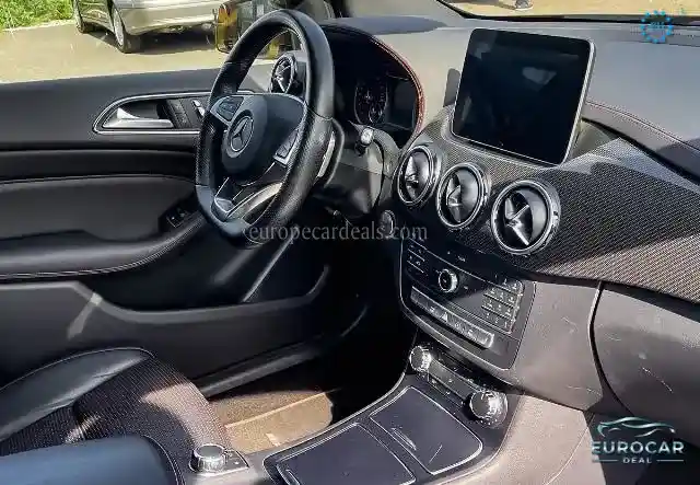 Mercedes-Benz B 200